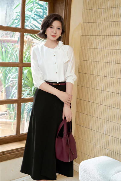 Áo sơ mi lụa Petal Poise