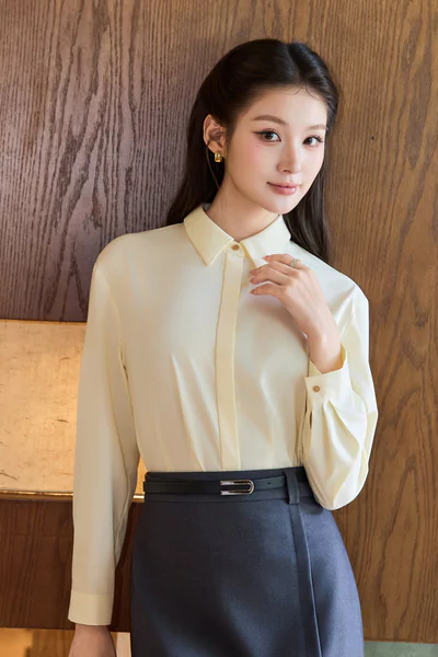 Áo sơ mi lụa hoa cúc