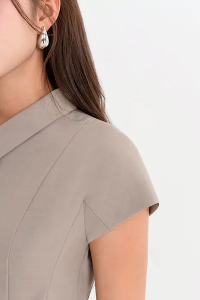 Áo sơ mi cổ đức tay liền