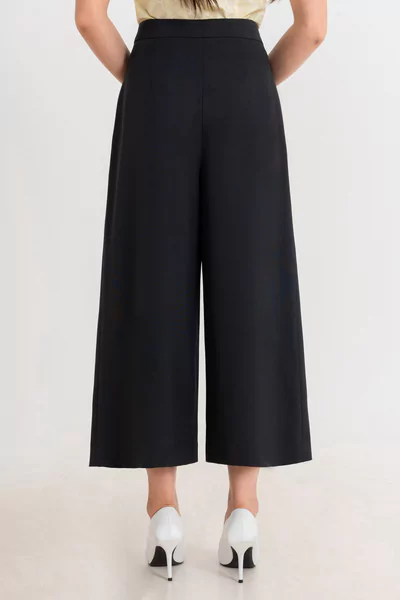 Quần suông Sleek Flow